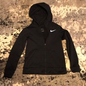 Kids black nike zip up hoodie👀
